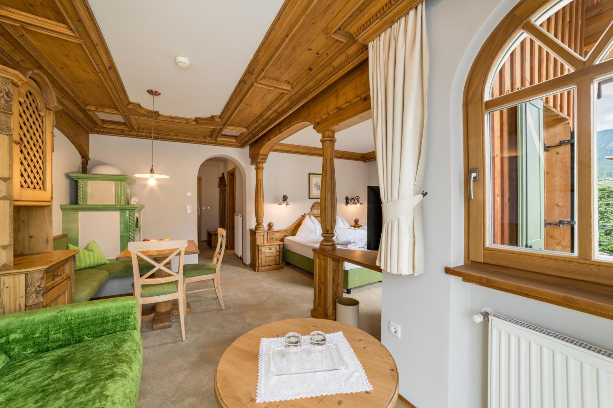 Mirabell Dolomites Hotel - Luxury Ayurveda & Spa Olang Exterior photo